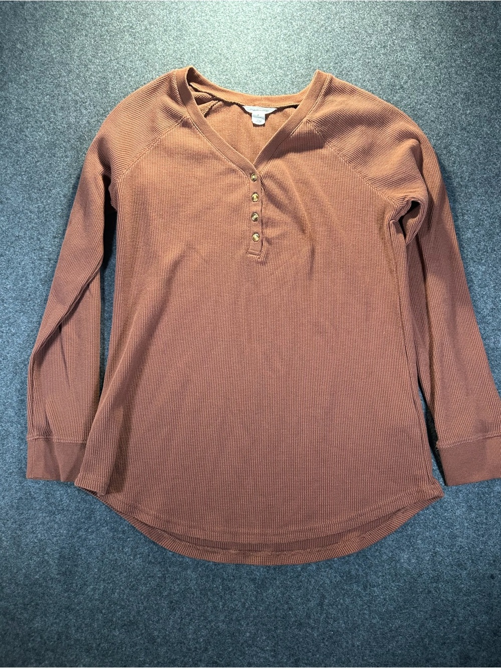 Caslon Rust Brown Long-Sleeve Henley Thermal Shirt